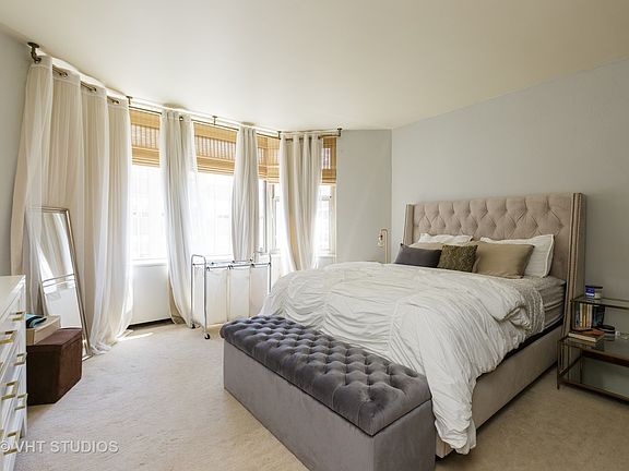 2nd image of 535 N Michigan Ave APT 2503
