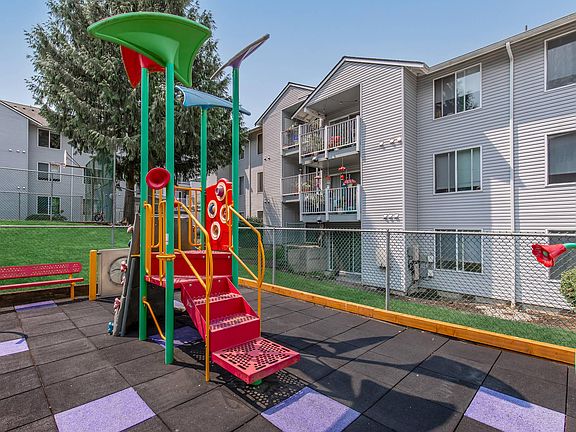 3rd image of 15700 44th Ave W APT B104