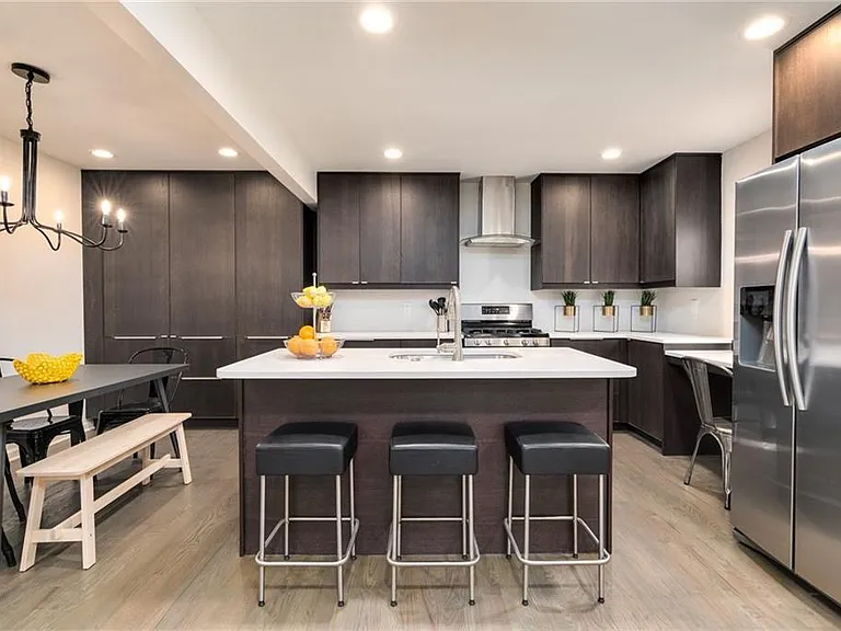 799 Verner St NW #B — Photo 5