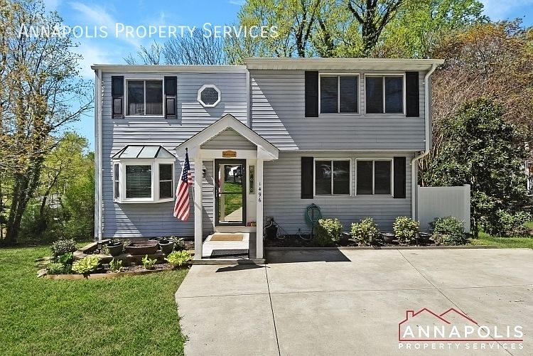 1st image of 1496 Amberwood Dr S