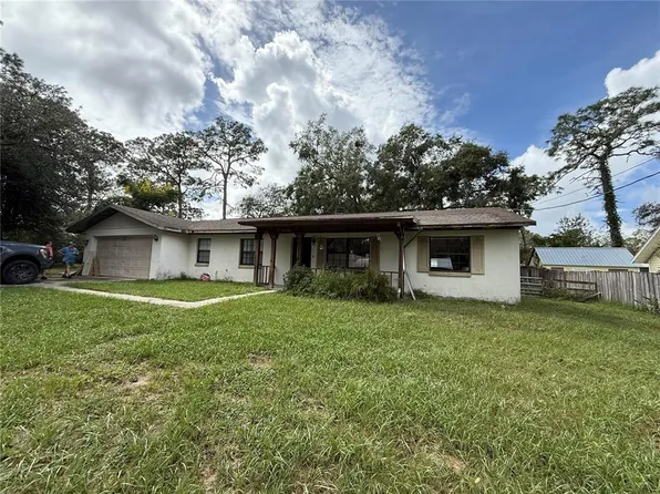 40907 W 3rd Ave, Umatilla, FL 32784