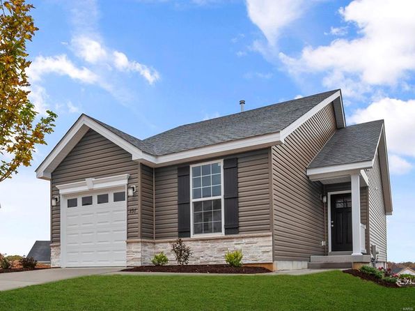 1042 Vardon Meadows Dr, Union, MO 63084