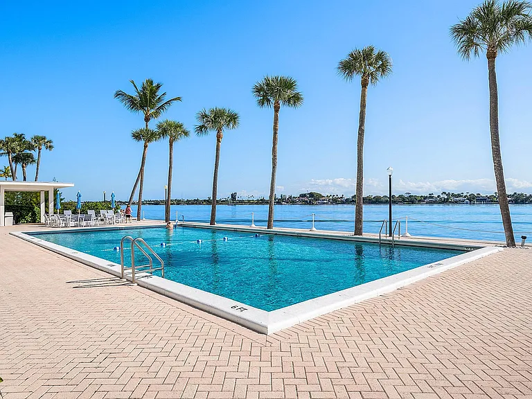 2600 N Flagler Dr #Penthouse 4 — Photo 30