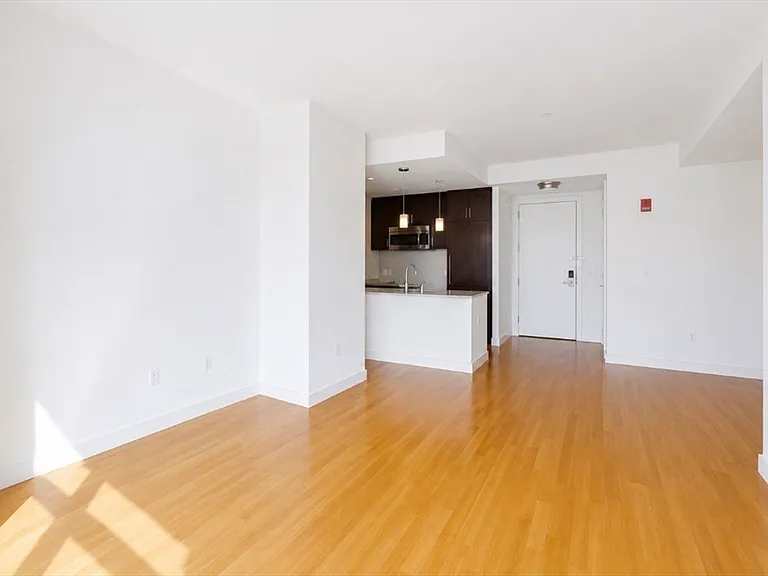 400 Stuart St #18G — Photo 5
