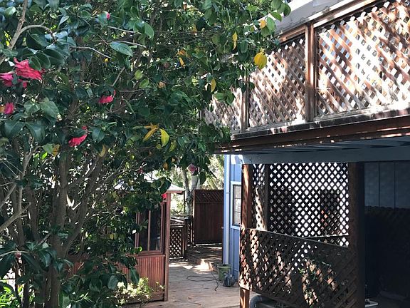 Walkway into entry of unit