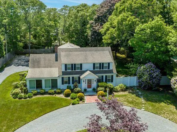 321 Wianno Avenue, Osterville, MA 02655