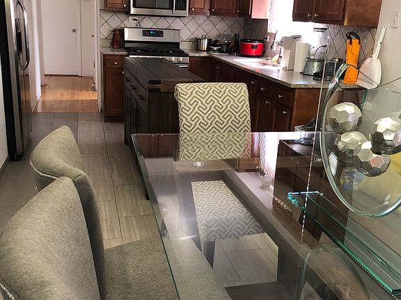 4th image of 2160 N Moody Ave APT 2