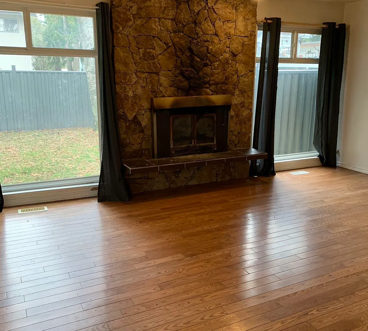 5 bed, 1440 sqft, $2,800 — Photo 3