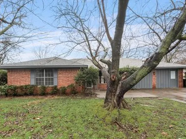 508 S Harrison St, Pilot Point, TX 76258