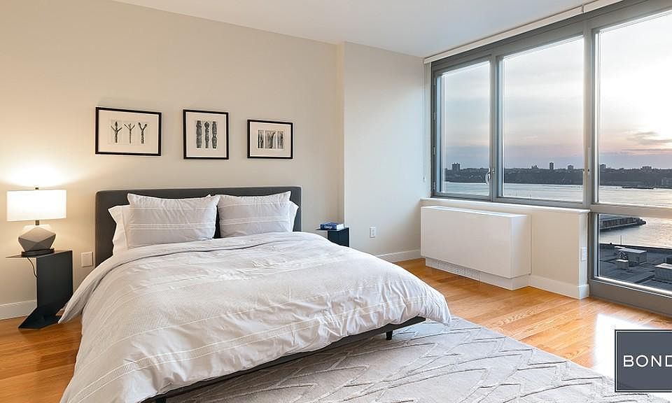 1st image of 606 W 57th St APT 2207