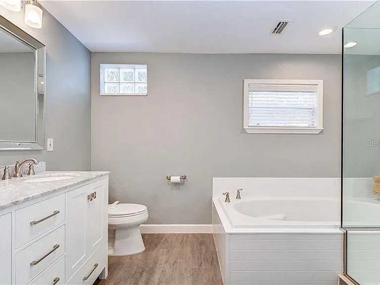 5121 Ellendale Ave — Photo 16