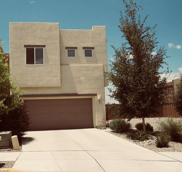 1st image of 23 Canyon Cliff Dr