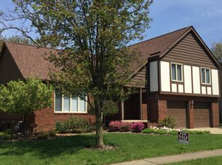3270 E Vining Dr, Decatur, IL 62521