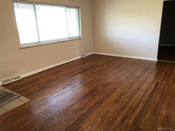 5th image of 3919 Rockfield Dr