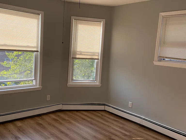 1458 E Main St #21 — Photo 3