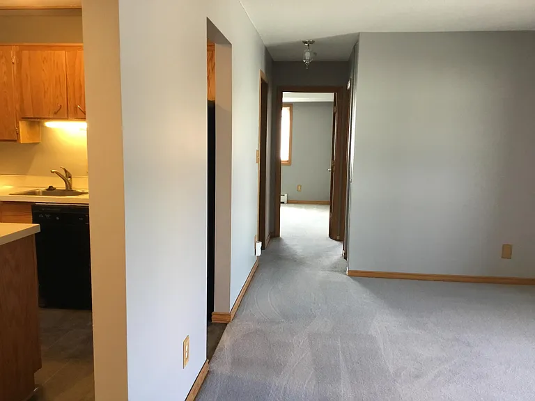 Hallway to bedrooms