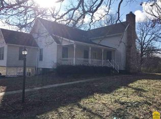 27662 Woodhaven Rd, Edwards, MO 65326