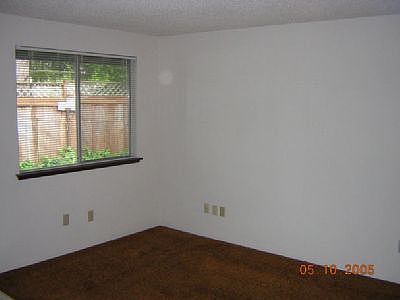4th image of 2536 42nd Ave SE APT 12
