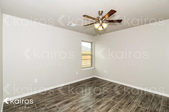 2704 Destin Ave — Photo 9