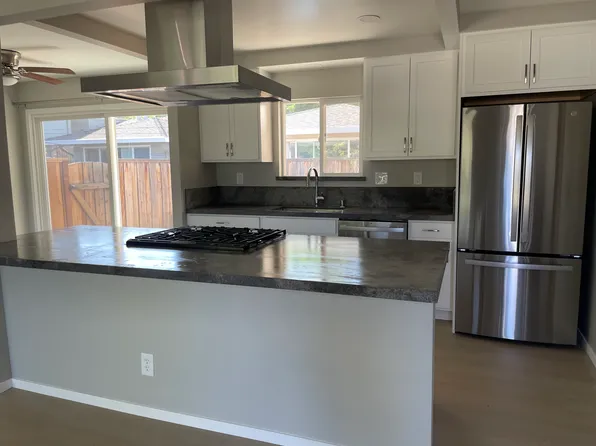 1055 Manchester Dr APT 1, Santa Clara, CA 95050