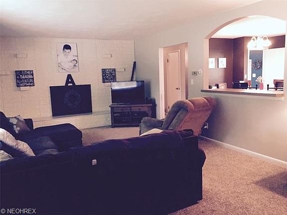 2nd image of 791 Fairview Cir