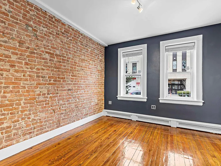 6008 Tyler Pl — Photo 9