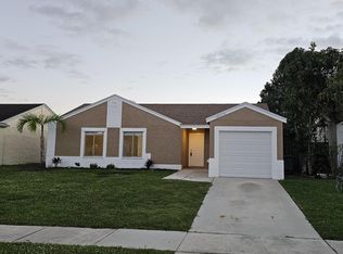 18974 Cloud Lake Cir, Boca Raton, FL 33496