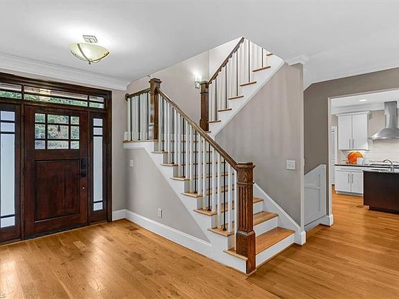 4th image of 8408 Lillys Ct
