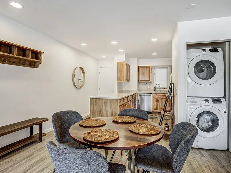 21 Buffalo Dr #222 — Photo 5