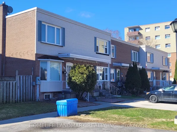 740 Kennedy Rd #64, Toronto, ON M1K 2C5