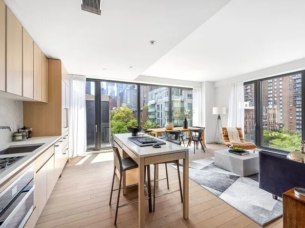 500 W 45th St Unit 726, New York, NY 10036