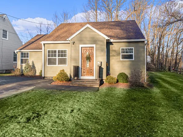 7 Hilltop Ter, New Hartford, NY 13413