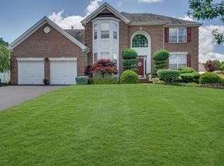 7 Earl Ct, Jackson, NJ 08527