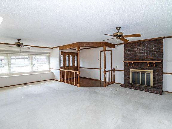 2nd image of 4967 Tealby Ct