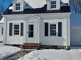 4 Collamore St, Milton, MA 02186