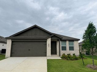 2032 Derby Ln, Aubrey, TX 76227
