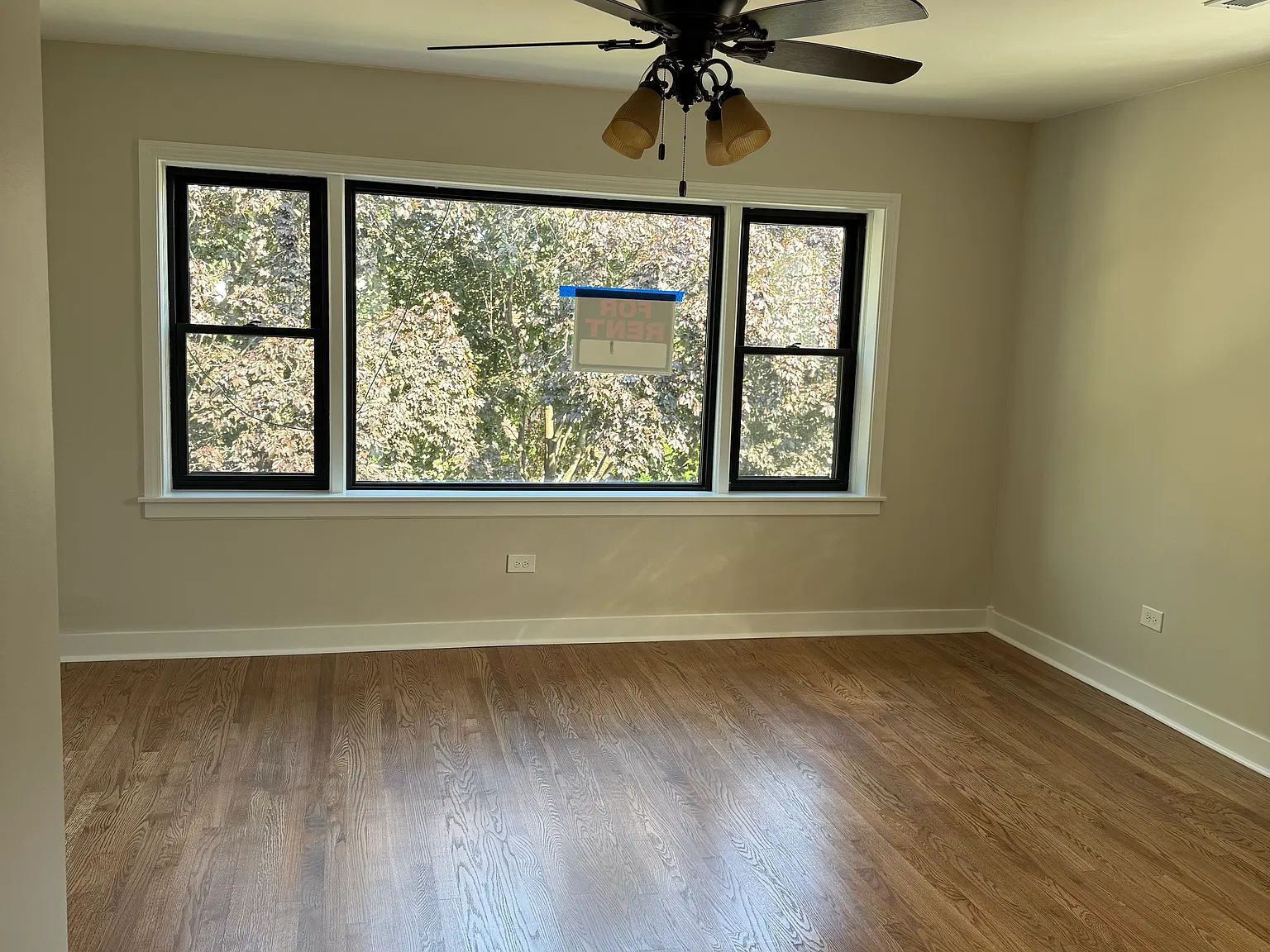 2122 Euclid Ave — Photo 2