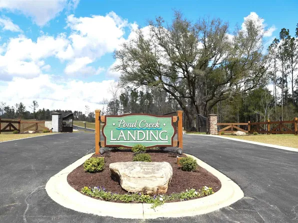 7 Creek Bluff Dr, Milton, FL 32571