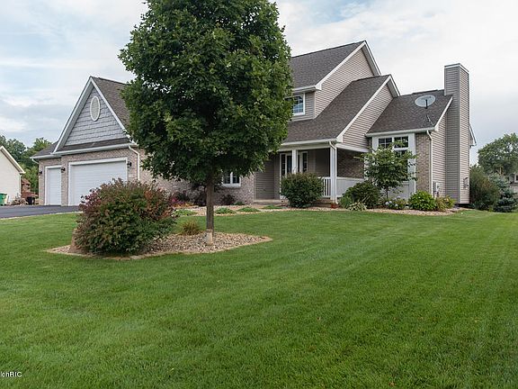 2nd image of 116 Sawgrass Ln