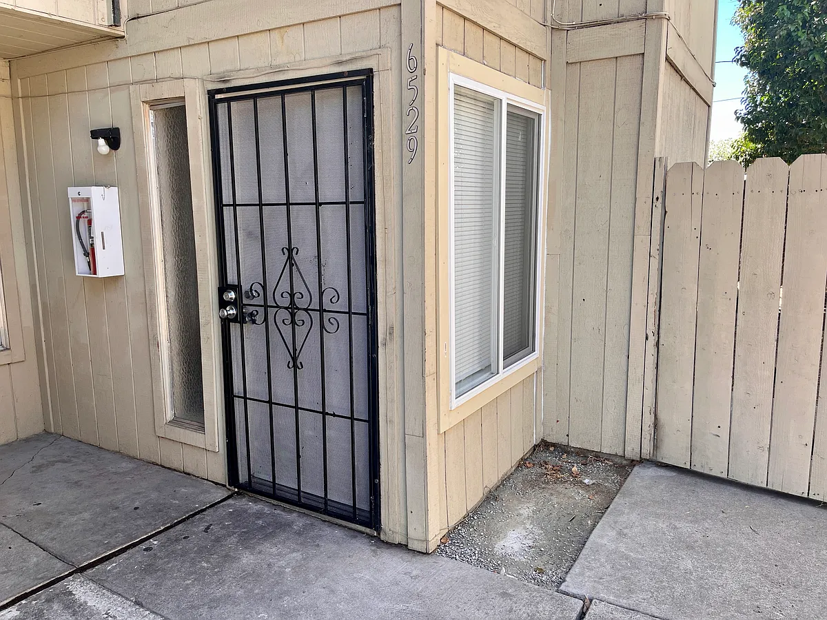 Building Photo - 6529 Gunton Way