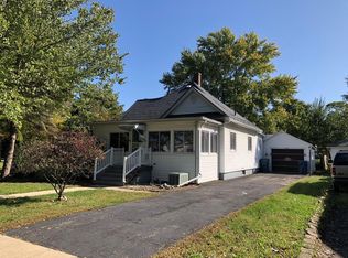 706 S 3rd Ave, Hoopeston, IL 60942