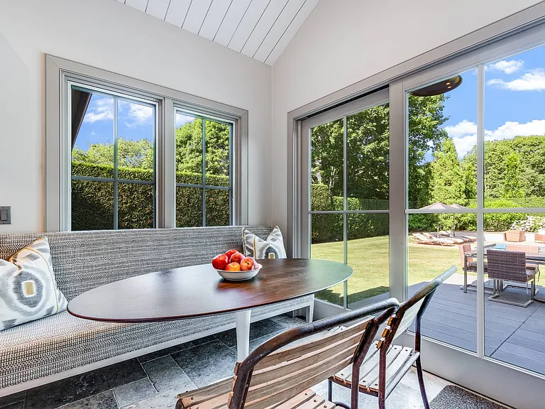 Cedar Ct — Photo 6