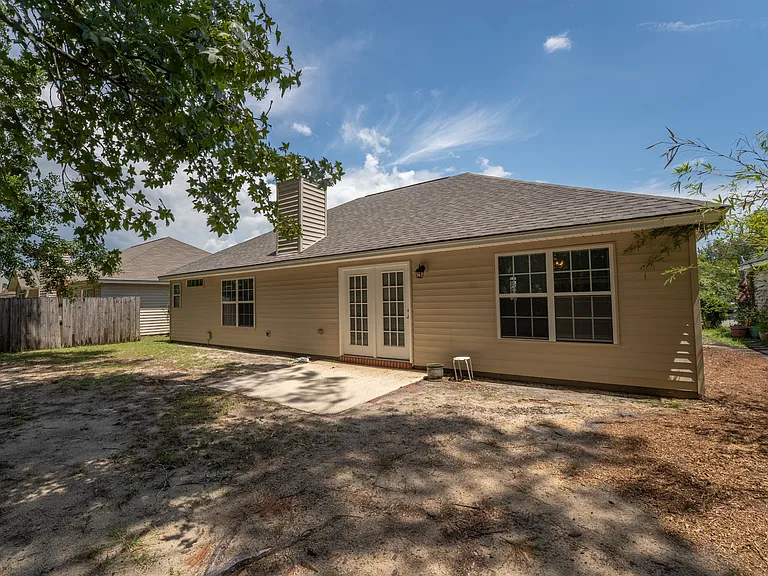123 W Tisbury Ln — Photo 31