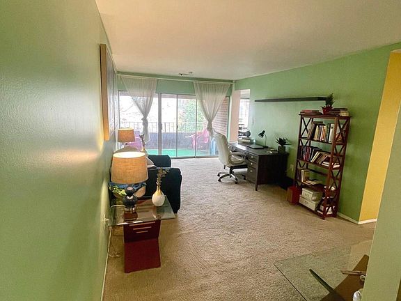 4th image of 402 Girard St #13