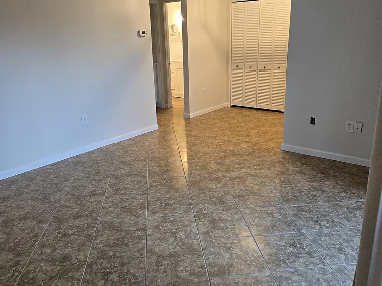 2304 Ringling Blvd #117 — Photo 8