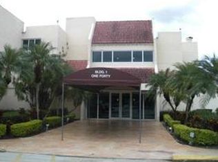 140 Lakeview Dr APT 106, Fort Lauderdale, FL 33326