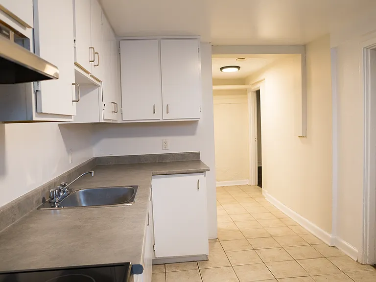 233 Nepean St — Photo 9
