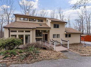 4 Worthington Ridge Ct, Reisterstown, MD 21136