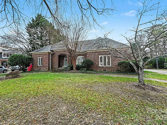 5th image of 7716 Red Oak Ln