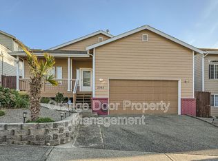 2303 S 252nd Pl, Des Moines, WA 98198